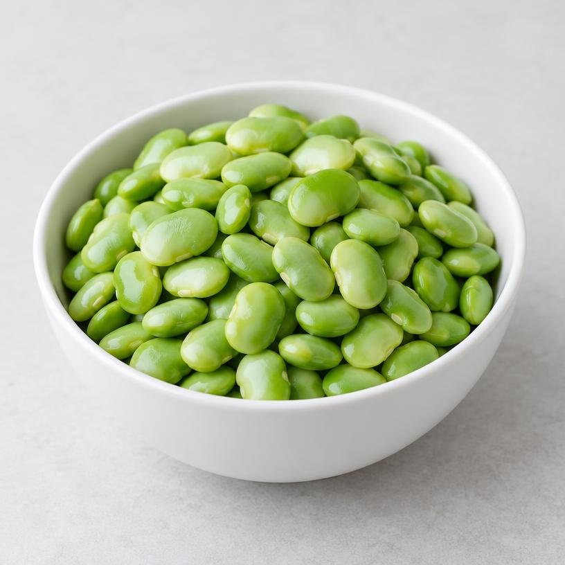 Peeled Avarekai (De-skinned) – freshly cut vegetables